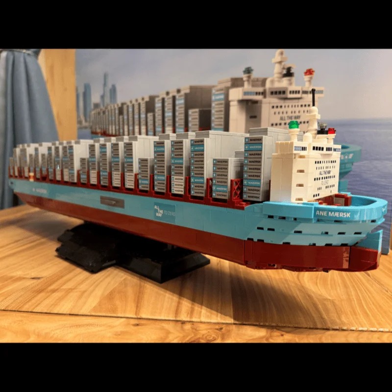 New 2026 Dual-Fuel Container V - Lego Set Technic review and price